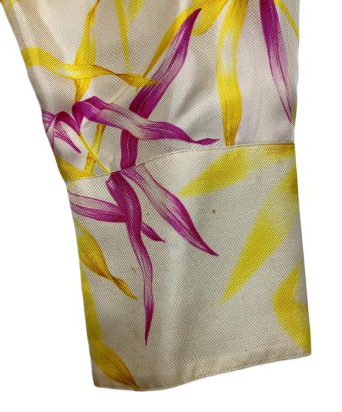 GIANNI VERSACE（ジャンニ・ヴェルサーチ）GIANNI VERSACE (ジャンニ・ヴェルサーチ) シルクシャツ イエロー×ピンク サイズ:54の古着・服飾アイテム