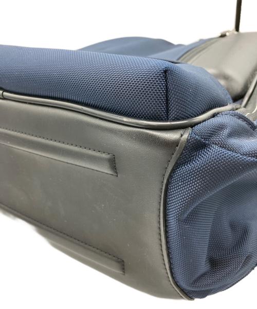 TUMI（トゥミ）TUMI (トゥミ) アライブ グラントリー リュック ネイビーの古着・服飾アイテム