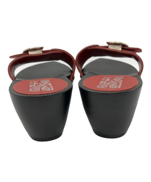Salvatore Ferragamo（サルヴァトーレ フェラガモ）Salvatore Ferragamo (サルヴァトーレ フェラガモ) サンダル ブラック×レッド サイズ:24.5の古着・服飾アイテム