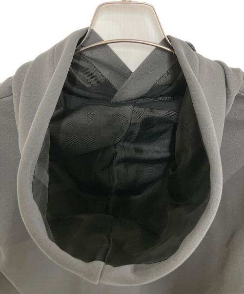 BLACK LABEL CRESTBRIDGE（ブラックレーベル クレストブリッジ）BLACK LABEL CRESTBRIDGE (ブラックレーベル クレストブリッジ) シャドーチェックロゴパーカー グレー サイズ:Lの古着・服飾アイテム
