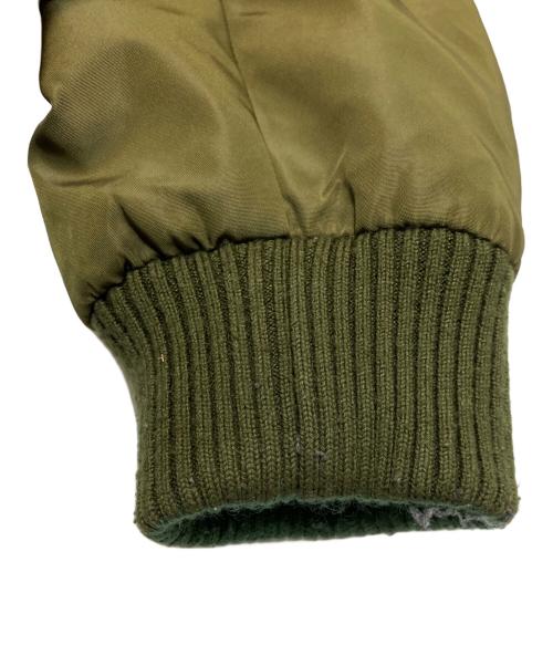 LOONEY TUNES（ルーニーチューンズ）LOONEY TUNES (ルーニーチューンズ) Brave-man リバーシブルスカジャン カーキ×グリーン サイズ:Mの古着・服飾アイテム