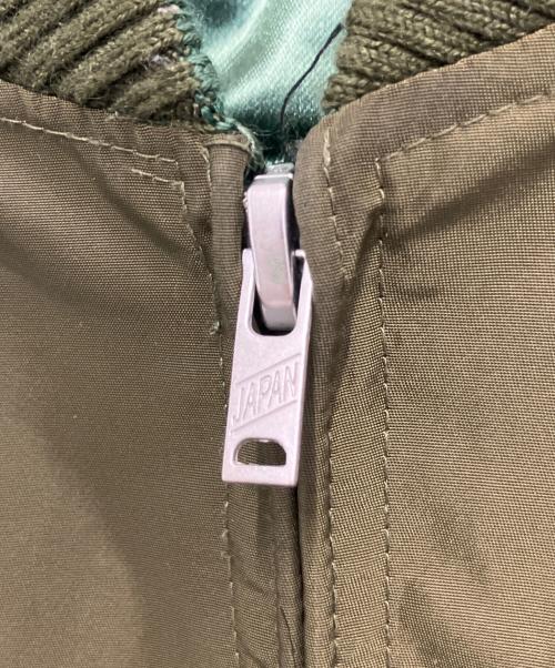 LOONEY TUNES（ルーニーチューンズ）LOONEY TUNES (ルーニーチューンズ) Brave-man リバーシブルスカジャン カーキ×グリーン サイズ:Mの古着・服飾アイテム