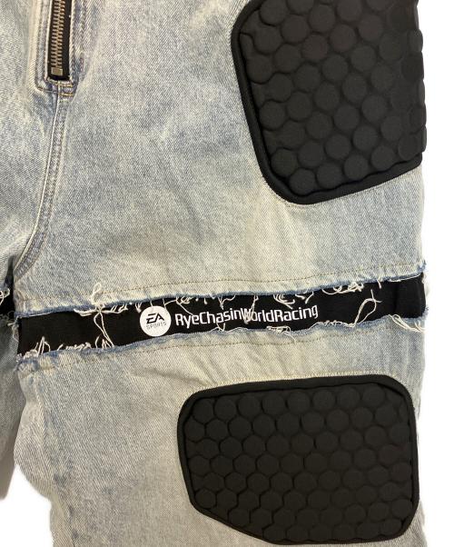 RYE CHASIN（ライチェイシン）RYE CHASIN (ライチェイシン) WASHED BLUE RACING BAGGY JEANS スカイブルー サイズ:Mの古着・服飾アイテム