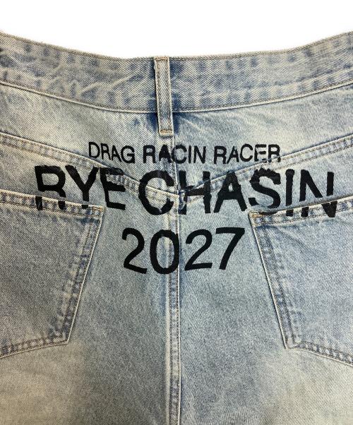 RYE CHASIN（ライチェイシン）RYE CHASIN (ライチェイシン) WASHED BLUE RACING BAGGY JEANS スカイブルー サイズ:Mの古着・服飾アイテム