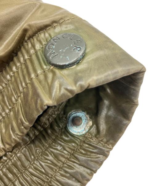 MONCLER（モンクレール）MONCLER (モンクレール) ダウンジャケット カーキ サイズ:Lの古着・服飾アイテム