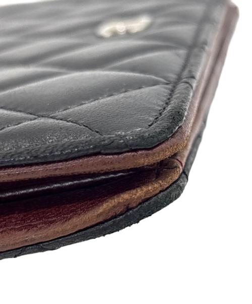 CHANEL（シャネル）CHANEL (シャネル) 2つ折り長財布 ブラックの古着・服飾アイテム