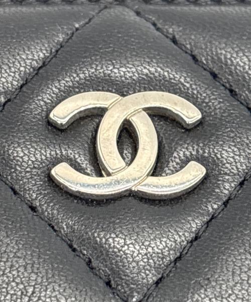 CHANEL（シャネル）CHANEL (シャネル) 2つ折り長財布 ブラックの古着・服飾アイテム