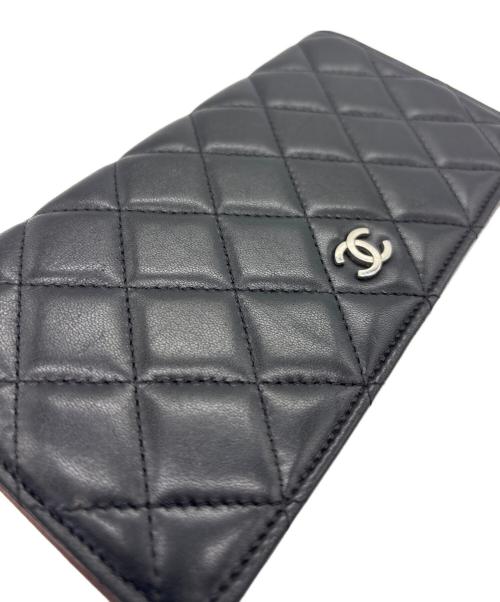 CHANEL（シャネル）CHANEL (シャネル) 2つ折り長財布 ブラックの古着・服飾アイテム