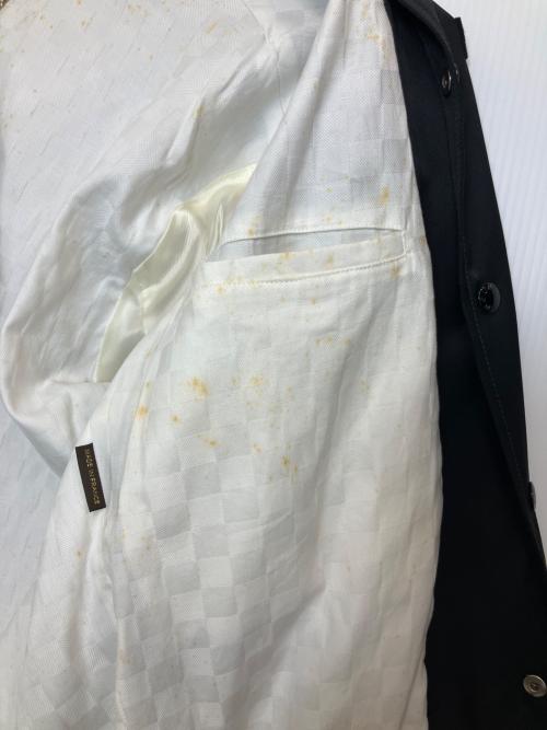 LOUIS VUITTON（ルイ ヴィトン）LOUIS VUITTON (ルイ ヴィトン) スタジャン アイボリー×ブラック サイズ:50の古着・服飾アイテム