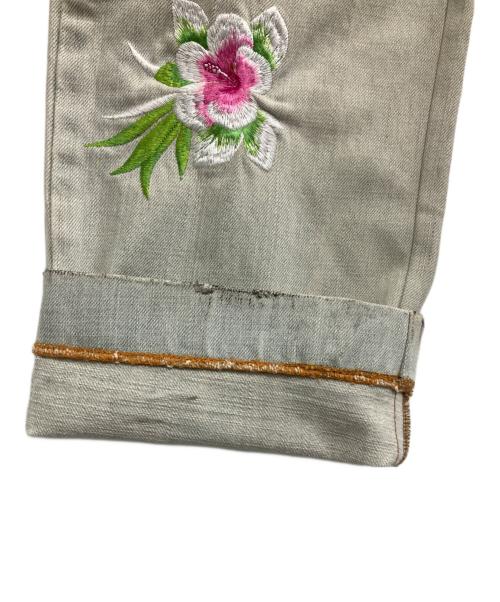 DOLCE & GABBANA（ドルチェ＆ガッバーナ）DOLCE & GABBANA (ドルチェ＆ガッバーナ) 刺繍デニムパンツ サックスブルー サイズ:XLの古着・服飾アイテム
