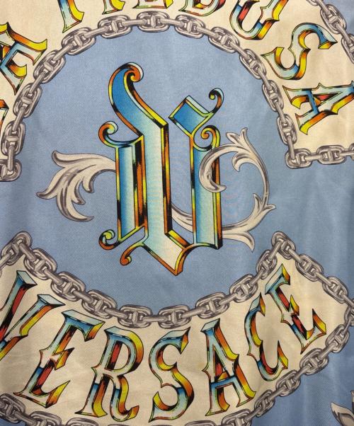 GIANNI VERSACE（ジャンニ・ヴェルサーチ）GIANNI VERSACE (ジャンニ・ヴェルサーチ) シルクシャツ ブラック×ブルー サイズ:48の古着・服飾アイテム