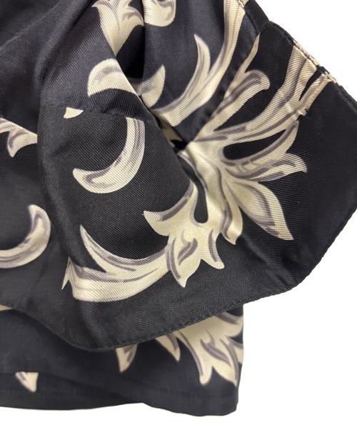 GIANNI VERSACE（ジャンニ・ヴェルサーチ）GIANNI VERSACE (ジャンニ・ヴェルサーチ) シルクシャツ ブラック×ブルー サイズ:48の古着・服飾アイテム