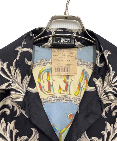 GIANNI VERSACE（ジャンニ・ヴェルサーチ）GIANNI VERSACE (ジャンニ・ヴェルサーチ) シルクシャツ ブラック×ブルー サイズ:48の古着・服飾アイテム
