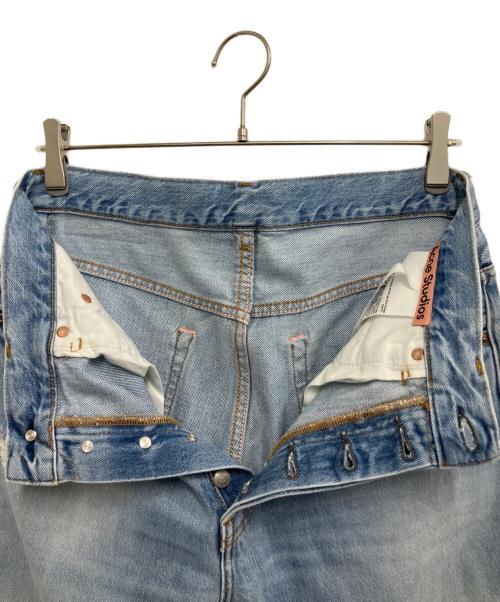 Acne studios（アクネ ストゥディオズ）Acne studios (アクネ ストゥディオス) ルーズフィットジーンズ - 2021M /Light Blue Vintagedデニムパンツ スカイブルー サイズ:W31×L30の古着・服飾アイテム