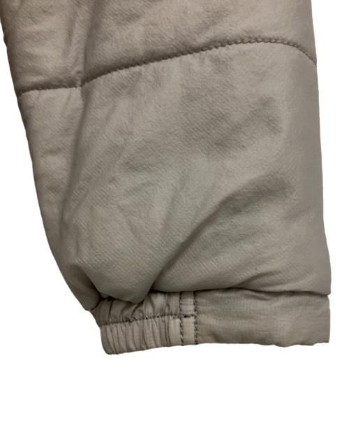 mont-bell（モンベル）mont-bell (モンベル) サーマラップ パーカ ベージュ/ネイビー サイズ:XLの古着・服飾アイテム