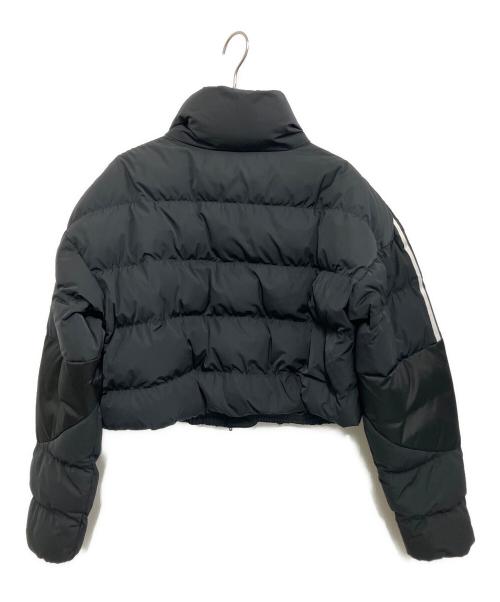 adidas（アディダス）adidas (アディダス) クロップド中綿ジャケット ブラック サイズ:Mの古着・服飾アイテム