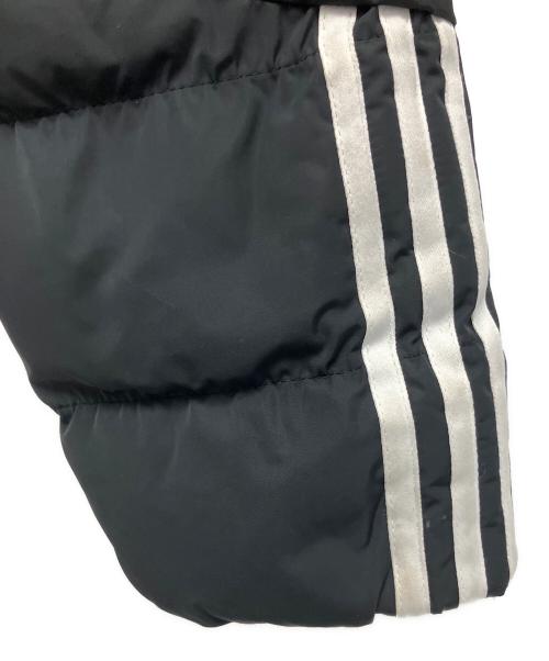 adidas（アディダス）adidas (アディダス) クロップド中綿ジャケット ブラック サイズ:Mの古着・服飾アイテム