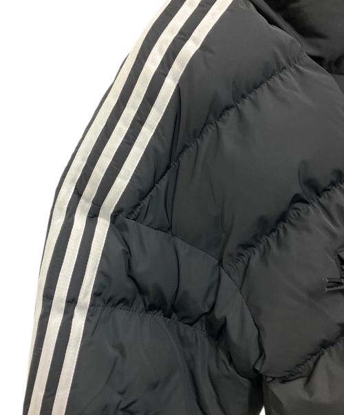 adidas（アディダス）adidas (アディダス) クロップド中綿ジャケット ブラック サイズ:Mの古着・服飾アイテム