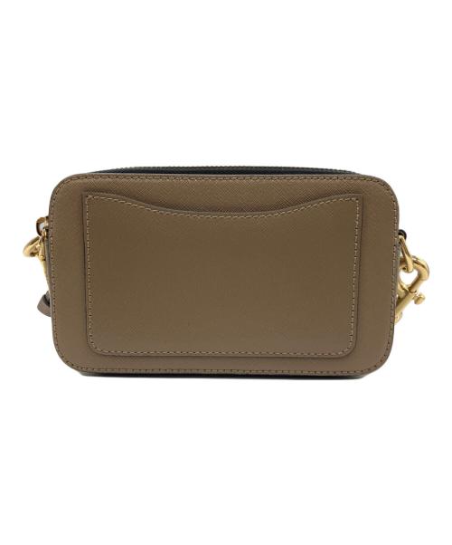 MARC JACOBS（マークジェイコブズ）MARC JACOBS (マークジェイコブズ) ショルダーバッグ ベージュ×ホワイトの古着・服飾アイテム