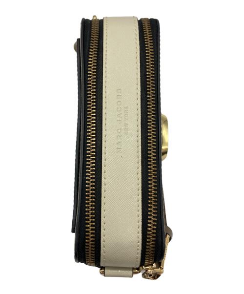 MARC JACOBS（マークジェイコブズ）MARC JACOBS (マークジェイコブズ) ショルダーバッグ ベージュ×ホワイトの古着・服飾アイテム