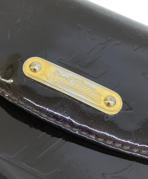 LOUIS VUITTON（ルイ ヴィトン）LOUIS VUITTON (ルイ ヴィトン) ショルダーポーチ ブラウンの古着・服飾アイテム