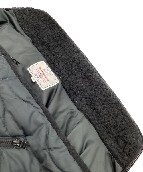 AVIREX（アヴィレックス）AVIREX (アヴィレックス) キルティングジャケット グレー サイズ:Mの古着・服飾アイテム