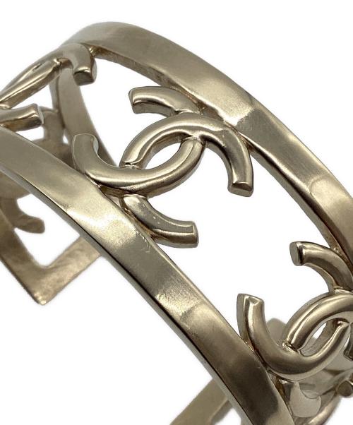 CHANEL（シャネル）CHANEL (シャネル) バングル シャンパンゴールドの古着・服飾アイテム