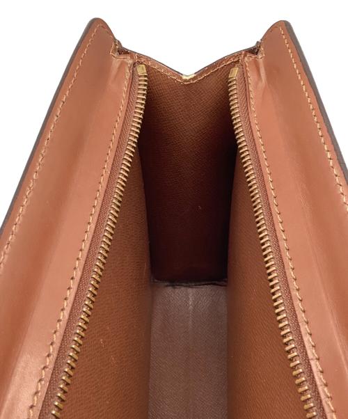LOUIS VUITTON（ルイ ヴィトン）LOUIS VUITTON (ルイ ヴィトン) クラッチバッグ ブラウンの古着・服飾アイテム