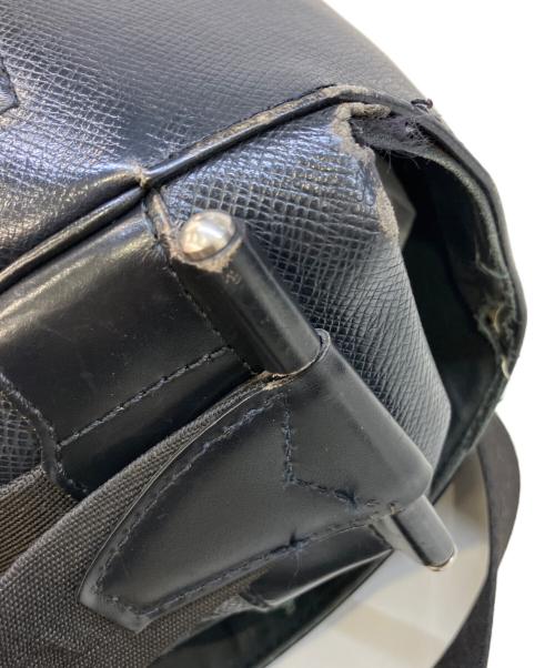 LOUIS VUITTON（ルイ ヴィトン）LOUIS VUITTON (ルイ ヴィトン) ショルダーバッグ ブラック×グレーの古着・服飾アイテム