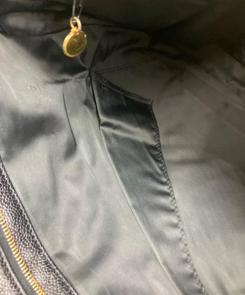 CHANEL（シャネル）CHANEL (シャネル) ロゴトートバッグ ブラックの古着・服飾アイテム