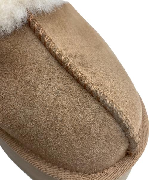 UGG（アグ）UGG (アグ) ムートンサンダル ブラウン サイズ:24の古着・服飾アイテム