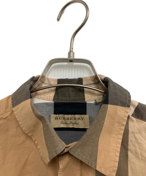 BURBERRY（バーバリー）BURBERRY (バーバリー) 長袖シャツ ベージュ×ブラック サイズ:Mの古着・服飾アイテム
