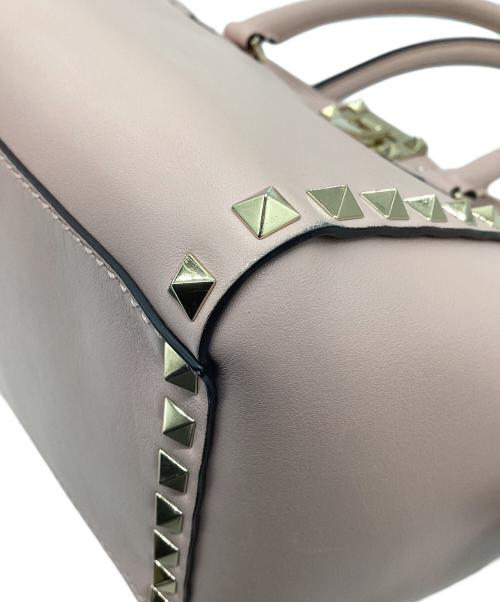 VALENTINO（ヴァレンティノ）VALENTINO (ヴァレンティノ) ロックスタッズ2WAYバッグ ピンク×ゴールドの古着・服飾アイテム