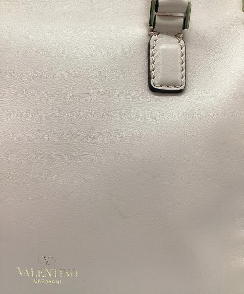 VALENTINO（ヴァレンティノ）VALENTINO (ヴァレンティノ) ロックスタッズ2WAYバッグ ピンク×ゴールドの古着・服飾アイテム