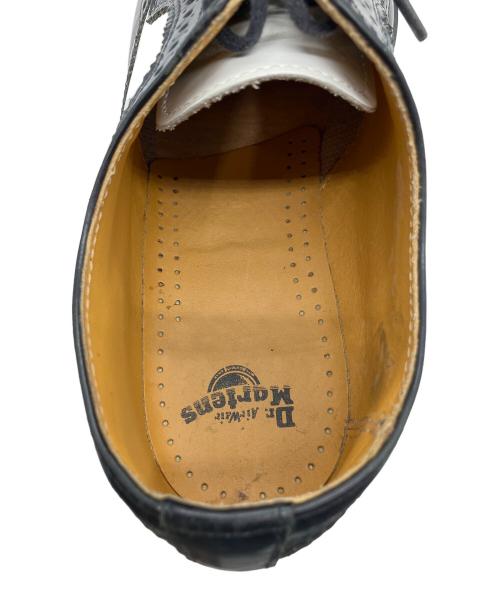 Dr.Martens（ドクターマーチン）Dr.Martens (ドクターマーチン) ブローグシューズ ホワイト×ブラック サイズ:27cmの古着・服飾アイテム