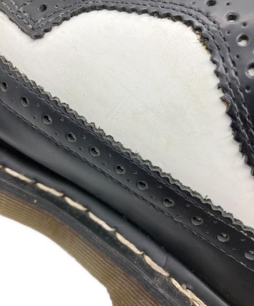 Dr.Martens（ドクターマーチン）Dr.Martens (ドクターマーチン) ブローグシューズ ホワイト×ブラック サイズ:27cmの古着・服飾アイテム