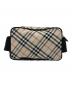 BURBERRY (バーバリー) ボディーバッグ ベージュ：8000円
