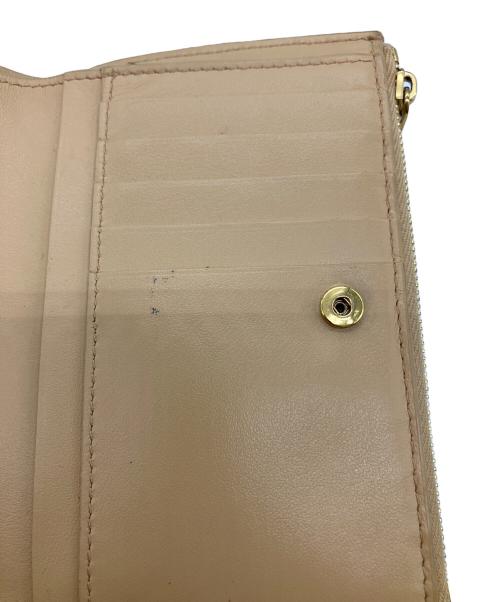 BOTTEGA VENETA（ボッテガベネタ）BOTTEGA VENETA (ボッテガベネタ) マキシイントレチャート ミディアム カセット ウォレット ベージュの古着・服飾アイテム