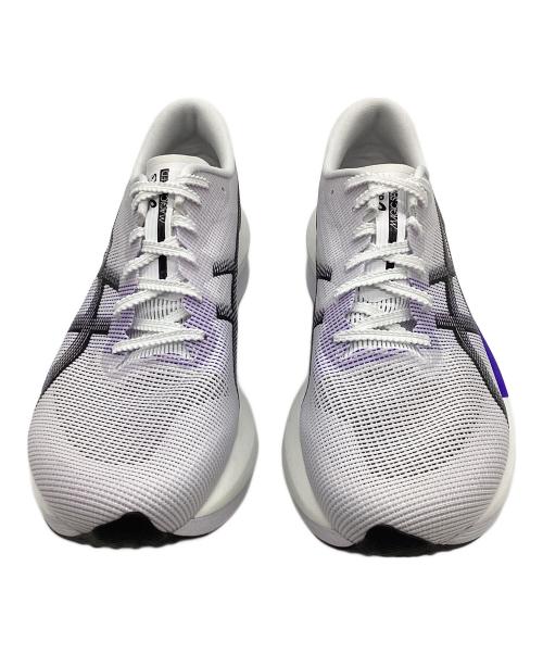 asics（アシックス）asics (アシックス) スニーカー ホワイト サイズ:27の古着・服飾アイテム