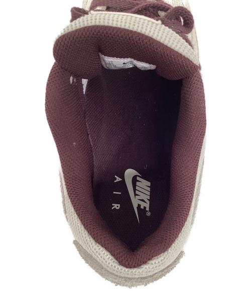 NIKE（ナイキ）NIKE (ナイキ) スニーカー ホワイト×パープル サイズ:28の古着・服飾アイテム