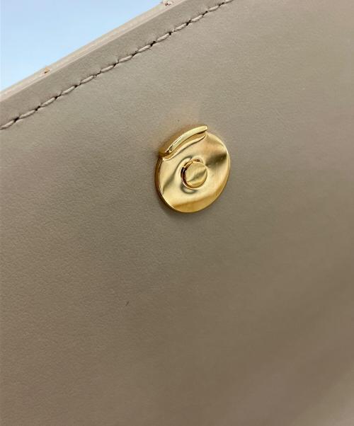 BURBERRY（バーバリー）BURBERRY (バーバリー) ショルダーバッグ オーツベージュの古着・服飾アイテム