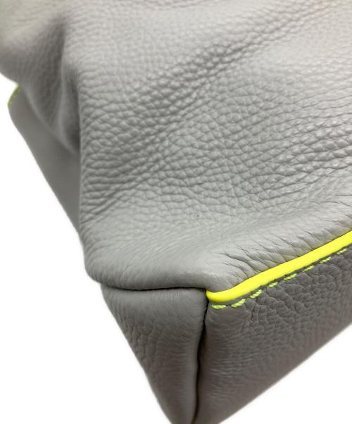 MARC JACOBS（マークジェイコブス）MARC JACOBS (マークジェイコブス) トートバッグ グレー×イエロー 未使用品の古着・服飾アイテム
