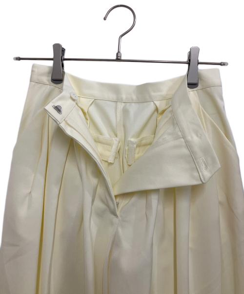 Bibiy.（ビビィ）Bibiy. (ビビィ) スラックス アイボリー サイズ:Mの古着・服飾アイテム