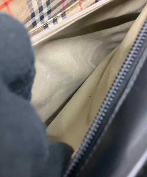 Burberry's（バーバリーズ）Burberry's (バーバリーズ) ハンドバッグ ブラックの古着・服飾アイテム