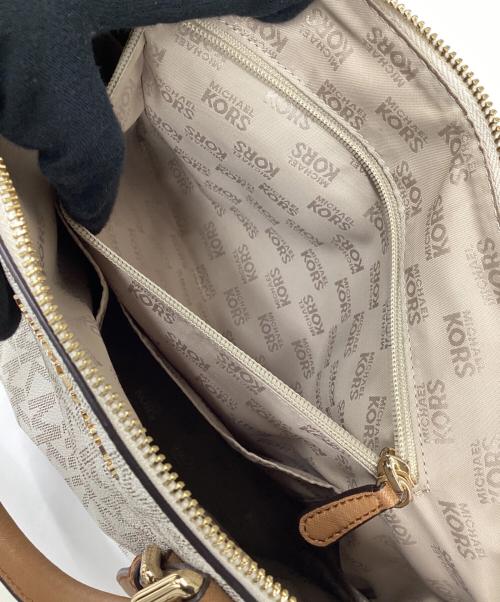 MICHAEL KORS（マイケルコース）MICHAEL KORS (マイケルコース) 2WAYバッグ ベージュの古着・服飾アイテム