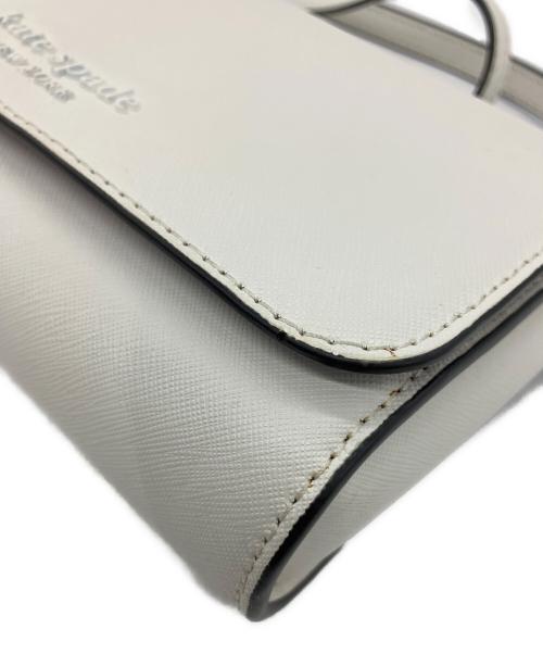 Kate Spade（ケイトスペード）Kate Spade (ケイトスペード) ショルダーバッグ ホワイトの古着・服飾アイテム