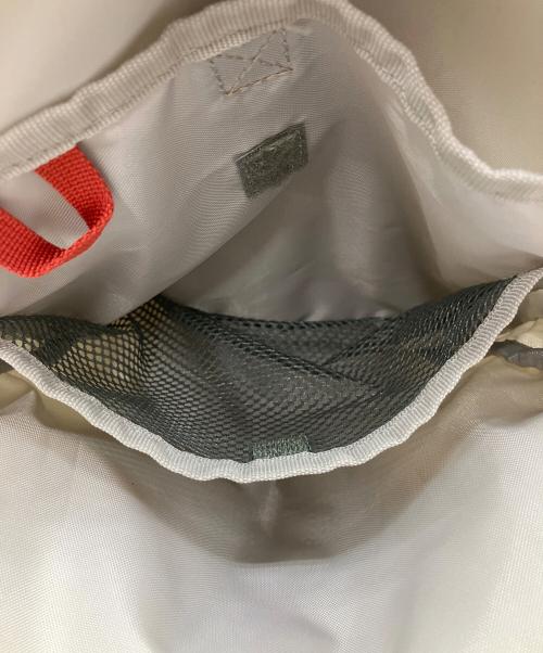 Columbia（コロンビア）Columbia (コロンビア) バックパック アイボリーの古着・服飾アイテム