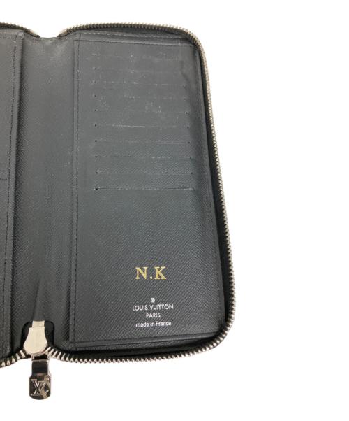 LOUIS VUITTON（ルイ ヴィトン）LOUIS VUITTON (ルイ ヴィトン) 長財布 ブラックの古着・服飾アイテム
