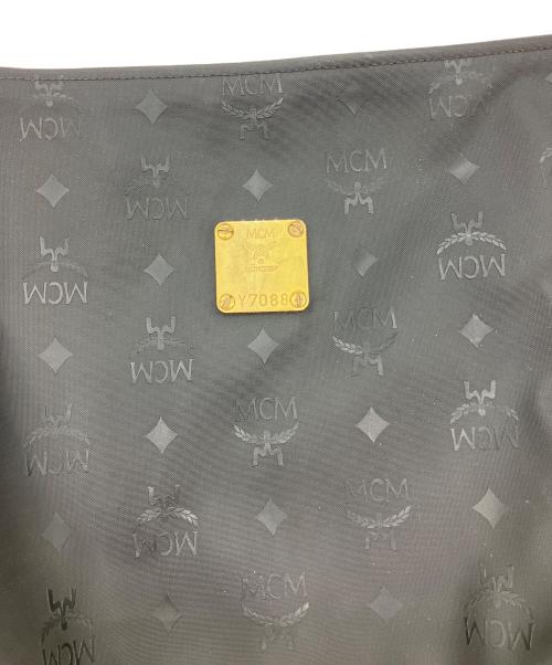 MCM（エムシーエム）MCM (エムシーエム) クラッチバッグ ブラックの古着・服飾アイテム