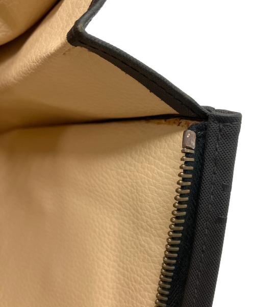 MCM（エムシーエム）MCM (エムシーエム) クラッチバッグ ブラックの古着・服飾アイテム